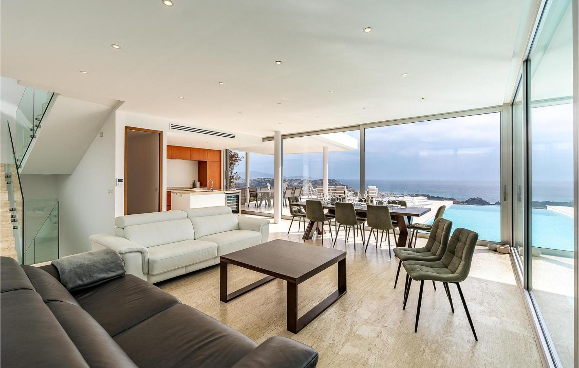 5 Bedroom Cozy In Сasa de vacaciones